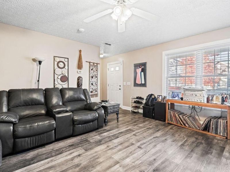 6303 Pompano Street , Canal Winchester, OH 43110 Photo 9