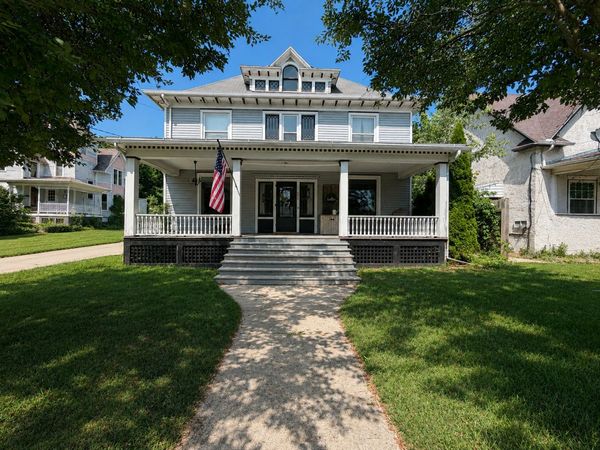 409 S Chestnut Street , Kewanee, IL 61443
