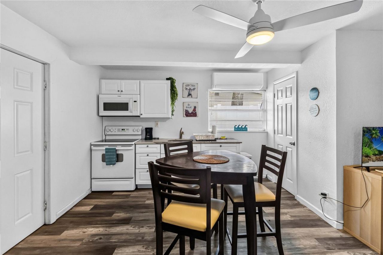 745 Hillview Drive, Altamonte Springs, FL 32714 Photo