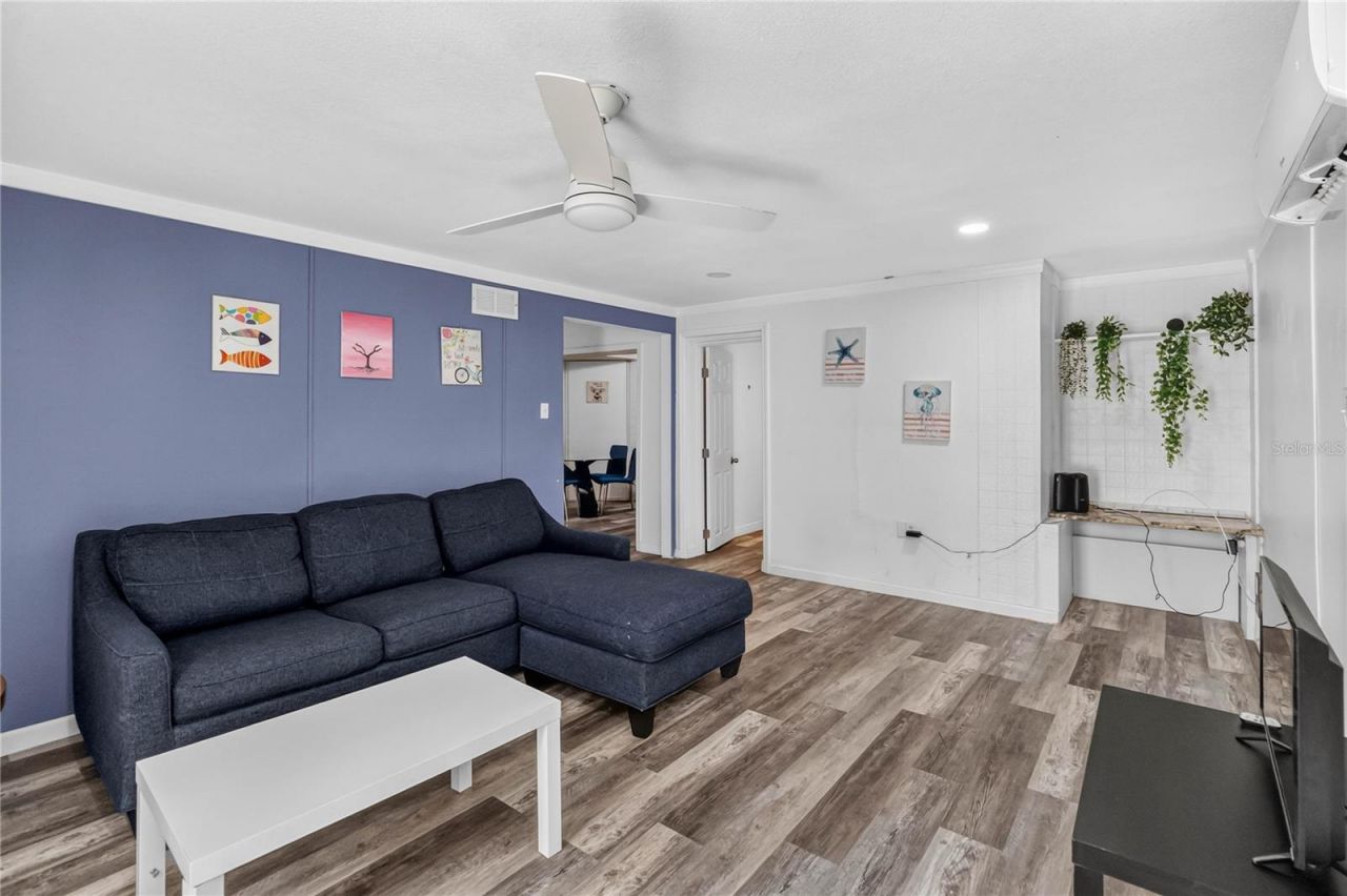 745 Hillview Drive, Altamonte Springs, FL 32714 Photo