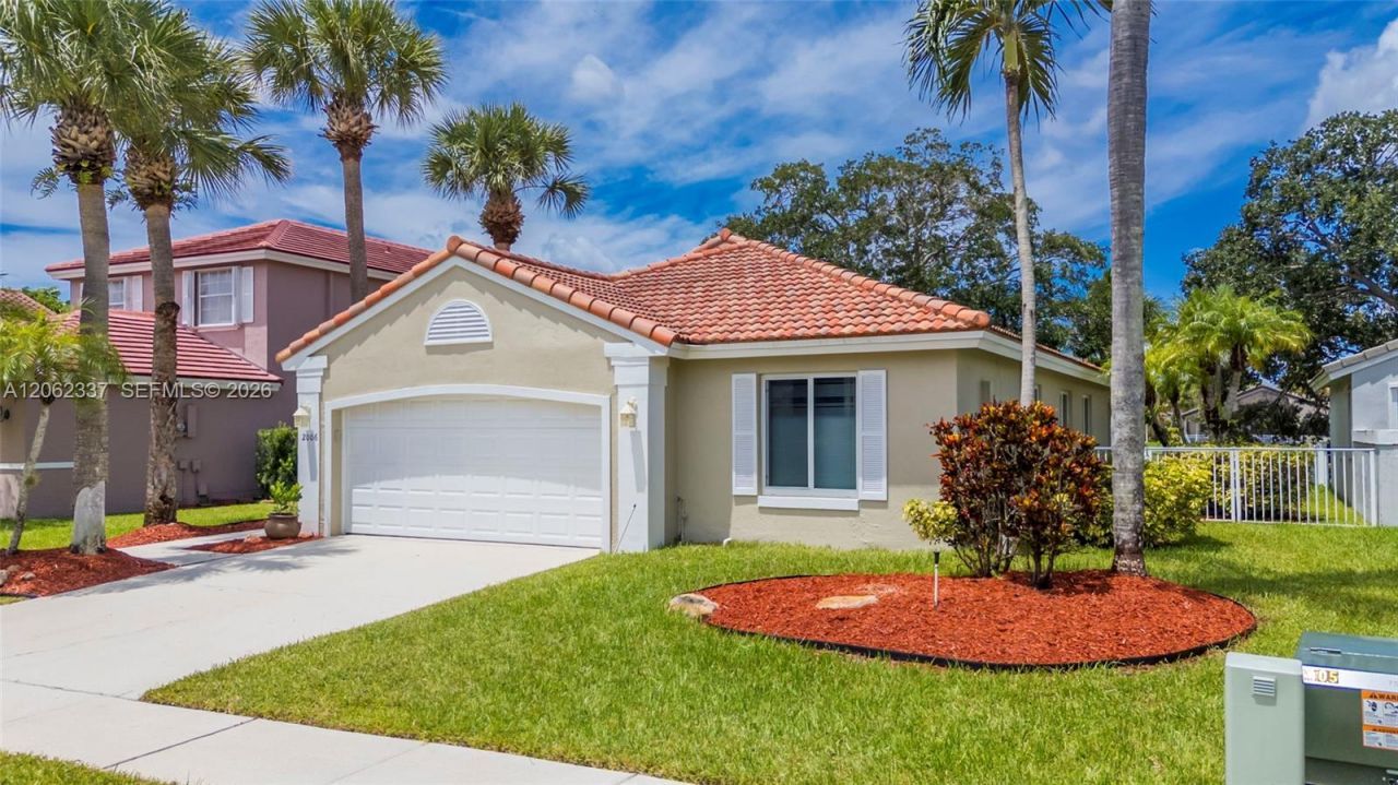 2006 NW 182nd Ave, Pembroke Pines, FL 33029 Photo