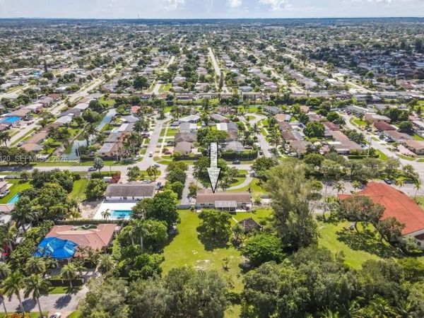 18900 SW 127th Ave , Miami, FL 33177
