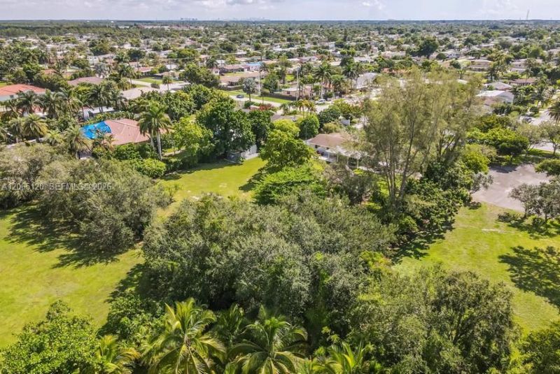 18900 SW 127th Ave , Miami, FL 33177 Photo