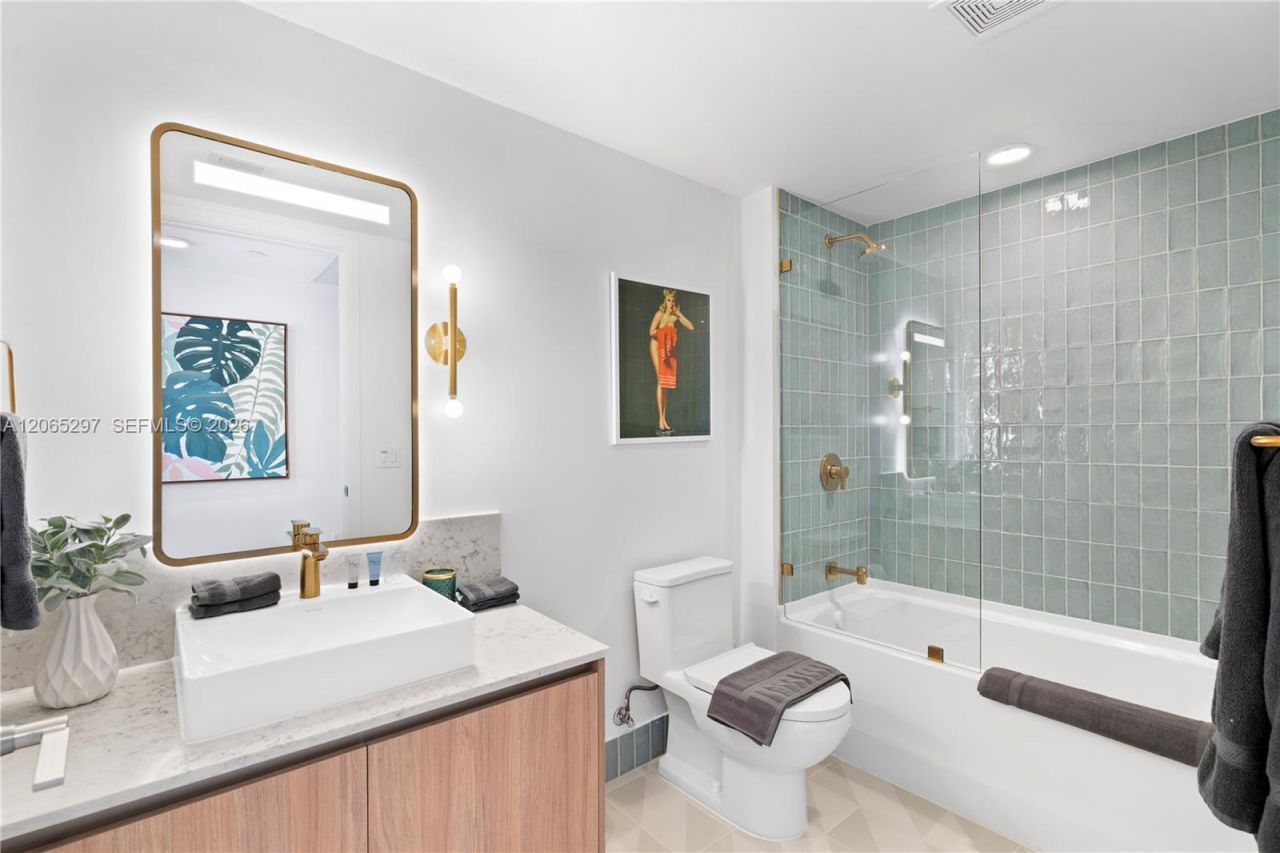 159 NE 6th St, Unit 2415, Miami, FL 33132 Photo