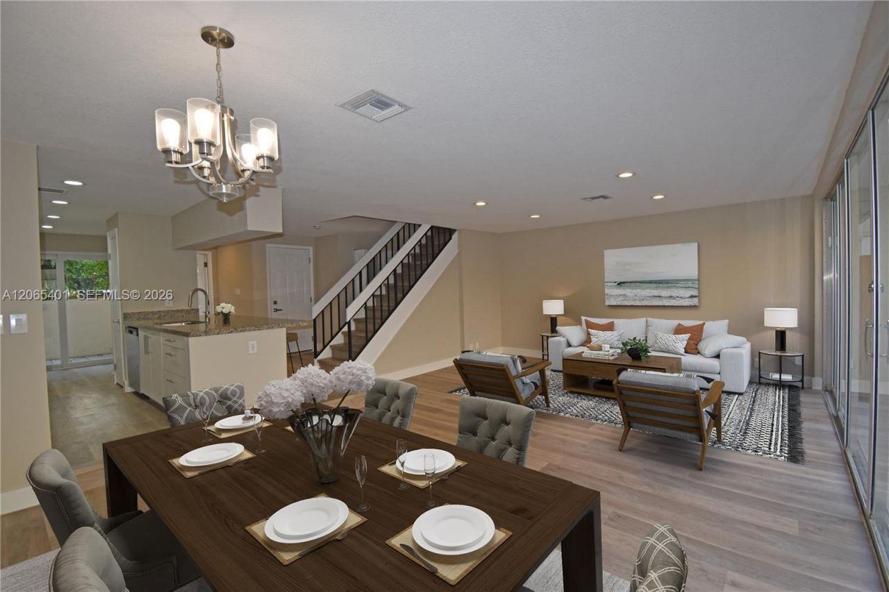 853 NW 80th Ter, Unit 2, Plantation, FL 33324 Photo