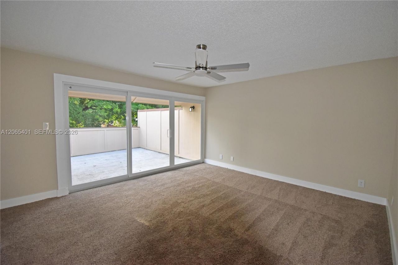 853 NW 80th Ter, Unit 2, Plantation, FL 33324 Photo