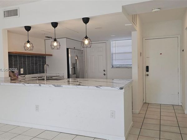 20200 NE 29th Ct , Unit N213, Aventura, FL 33180
