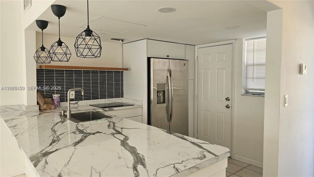 20200 NE 29th Ct, Unit N213, Aventura, FL 33180 Photo