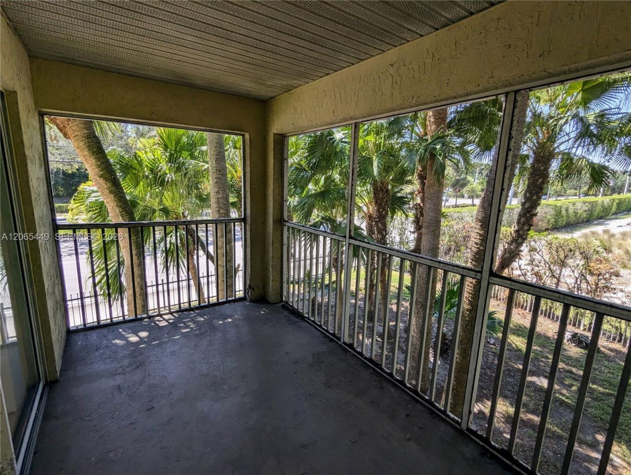 15201 Glenmoor Dr, Unit 15201, West Palm Beach, FL 33409 Photo