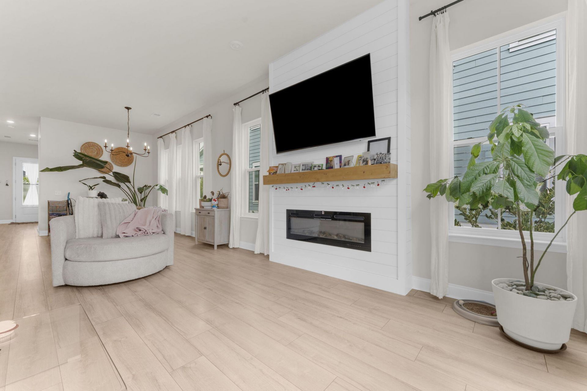 121 Dixie Iris Way Photo 15
