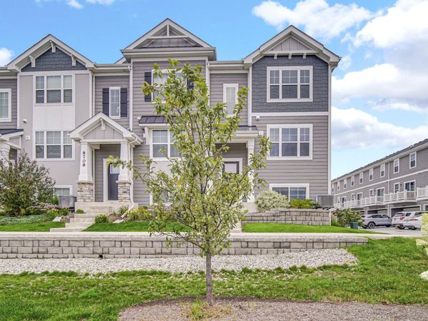 8710 Larkspur Lane , St. John, IN 46373