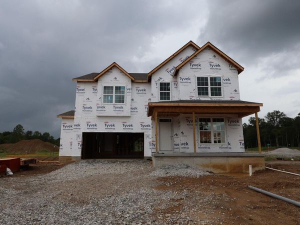 542 Creekside Loop S, Pataskala, OH 43062
