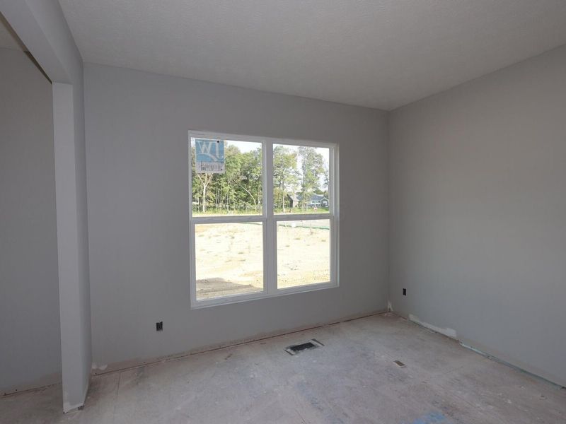 542 Creekside Loop S, Pataskala, OH 43062 Photo 2