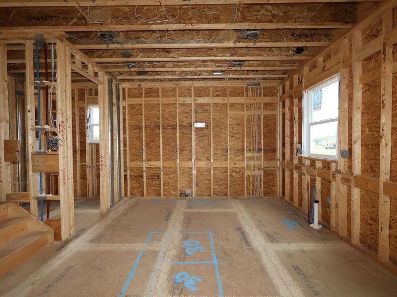542 Creekside Loop S, Pataskala, OH 43062 Photo 3