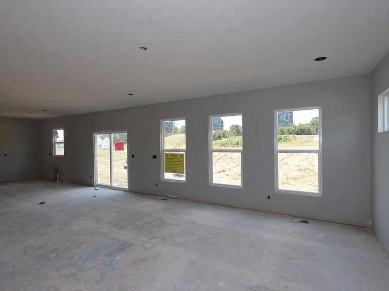 542 Creekside Loop S, Pataskala, OH 43062 Photo 9