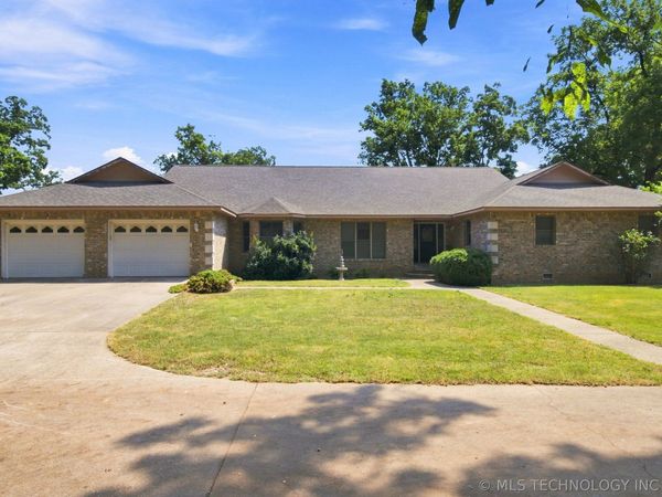 26470 S 650 Road, Grove, OK 74344