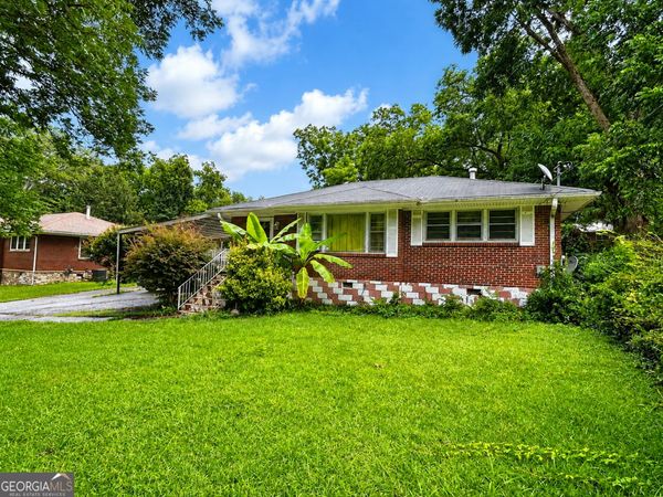1035 Stoneybrook Road, Forest Park, GA 30297