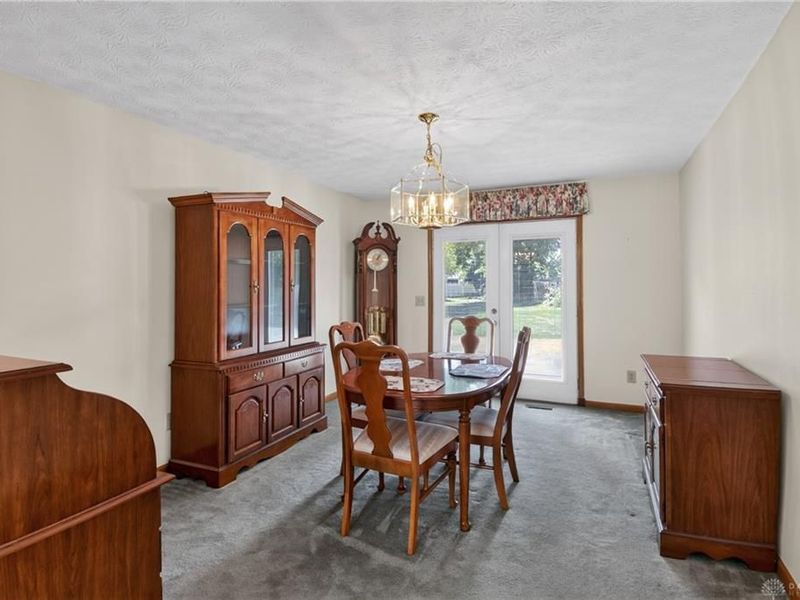322 Meadowgrove Drive, Englewood, OH 45322 Photo 11