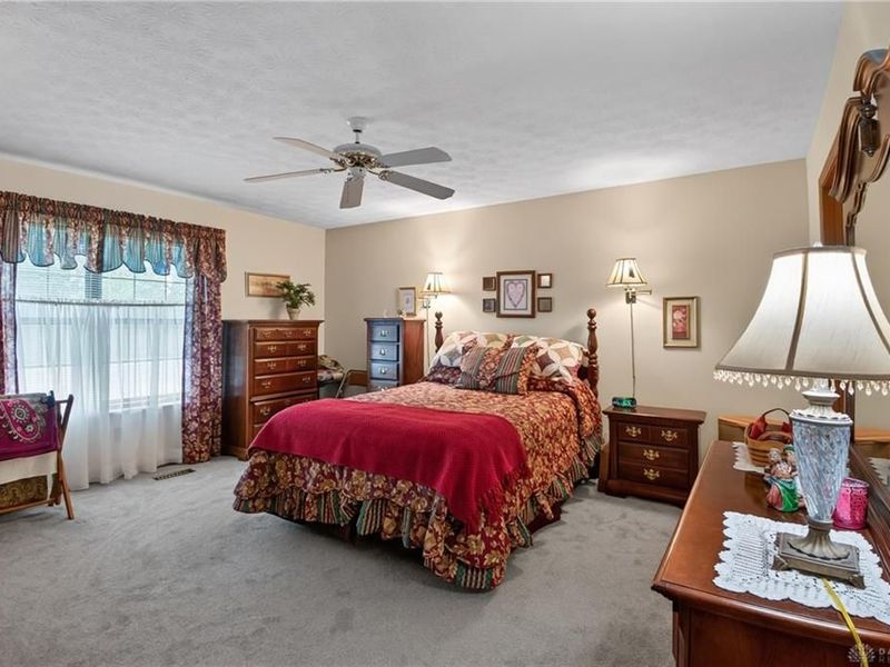 322 Meadowgrove Drive, Englewood, OH 45322 Photo 13