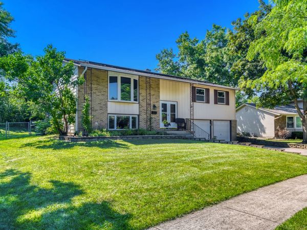 1120 Concord Lane , Hoffman Estates, IL 60192