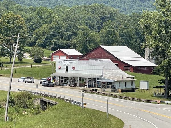 3902 N York Hwy , Pall Mall, TN 38577