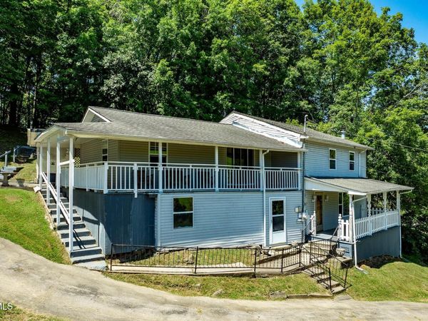 10590 Oak Grove Road, Bristol, VA 24202