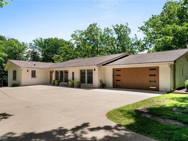 685 Sunnyside, Vermilion, OH 44089 Photo 1