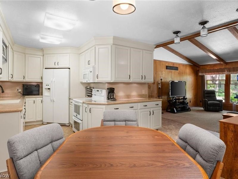 685 Sunnyside, Vermilion, OH 44089 Photo 19