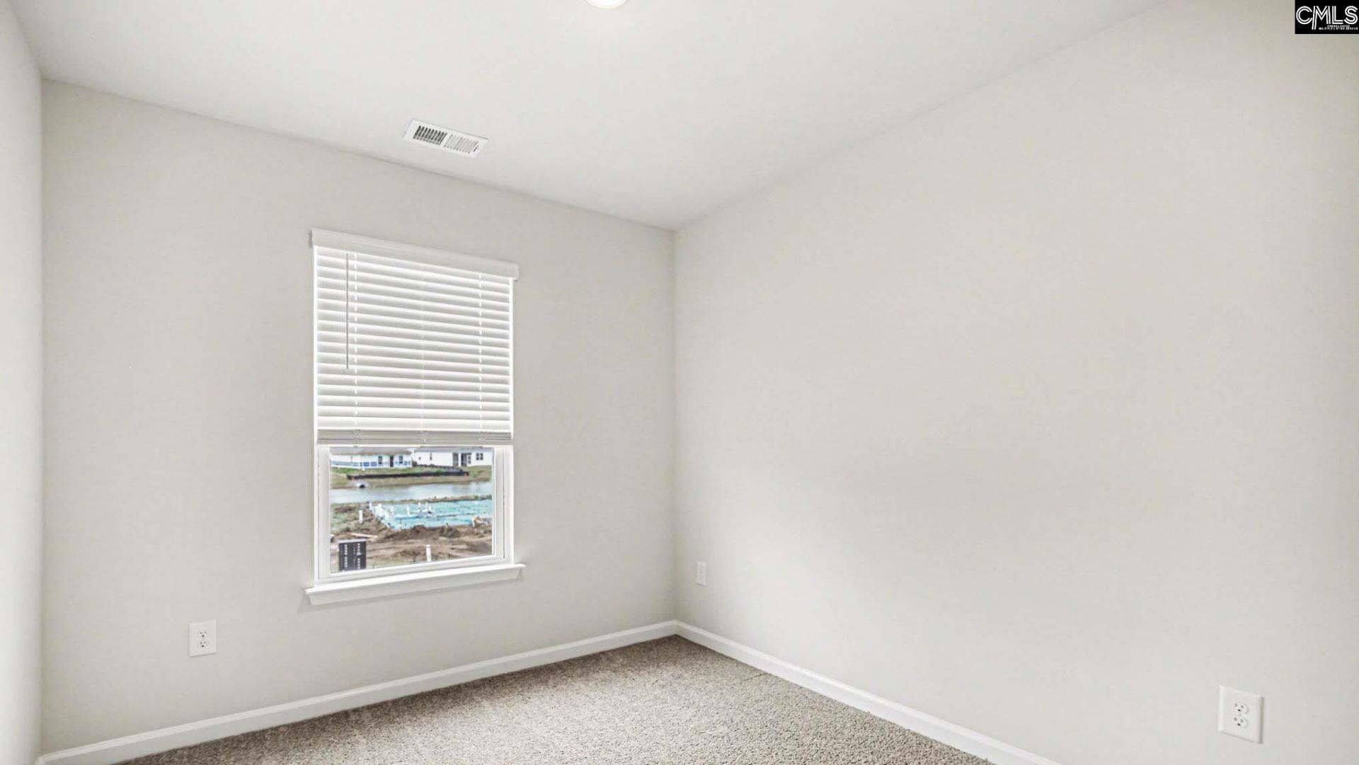 112 Hale Road  Photo 13