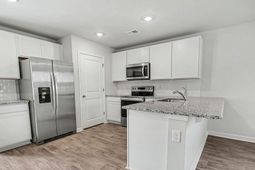 112 Hale Road  photo 4