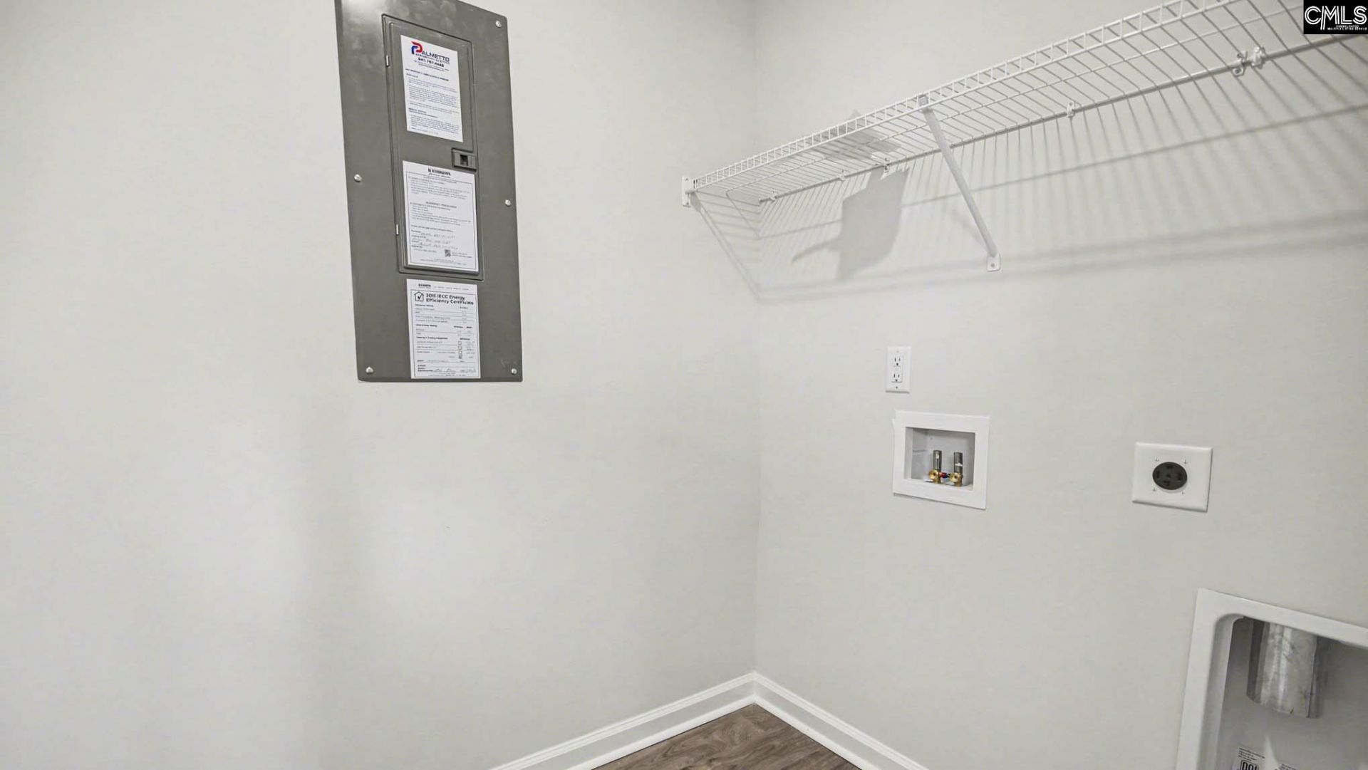 112 Hale Road  Photo 6