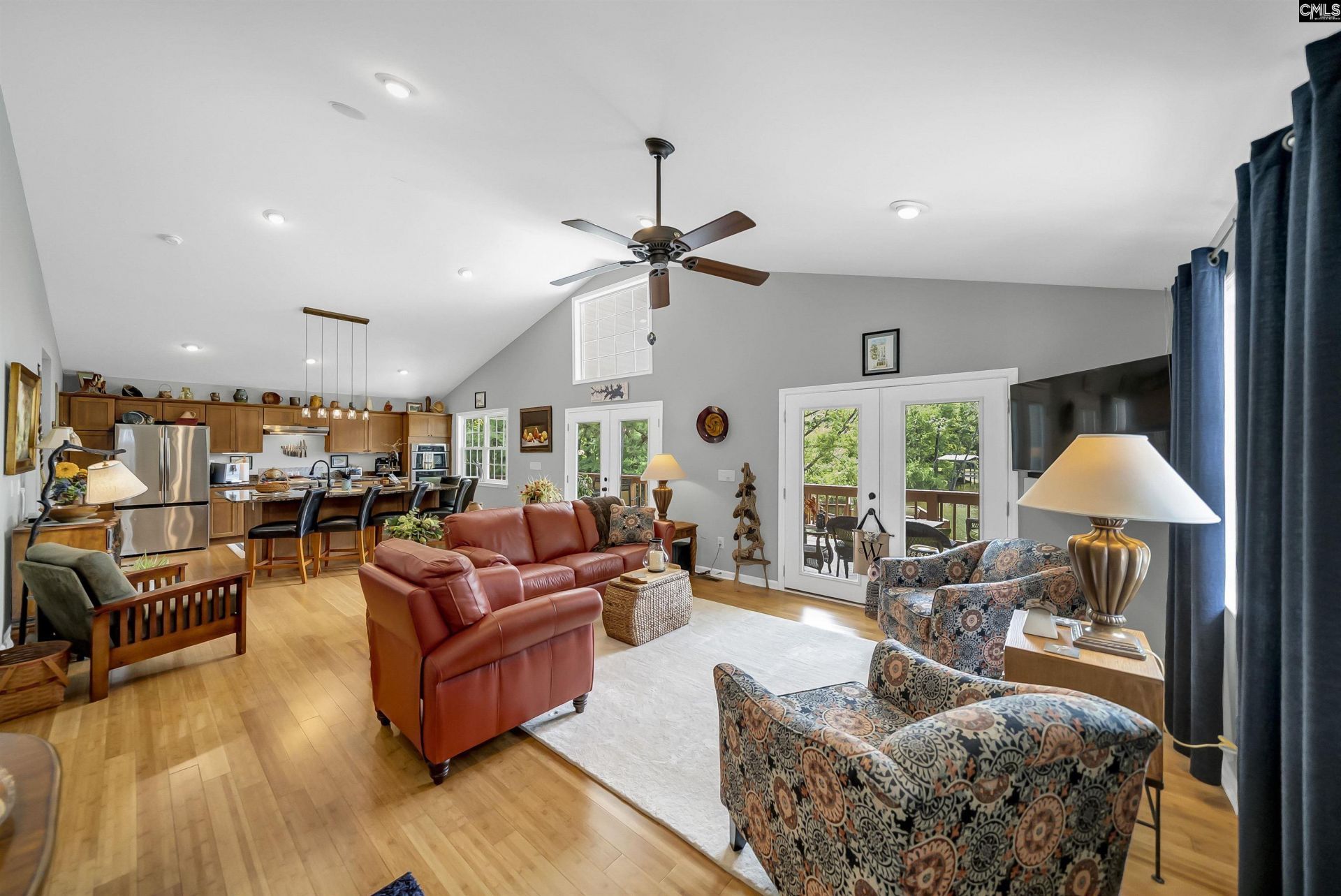 2068 Blacksgate E Photo 38