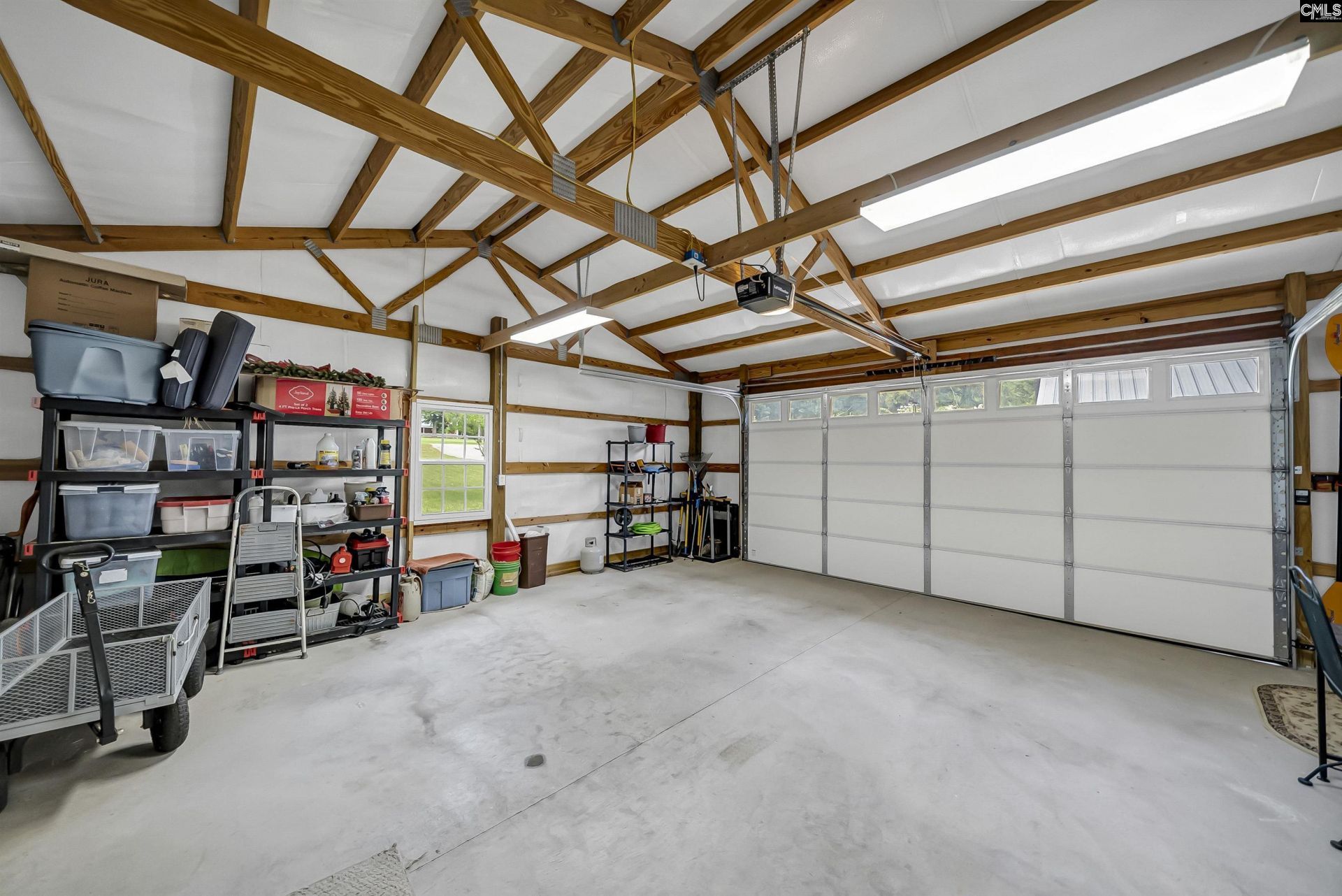 2068 Blacksgate E Photo 42