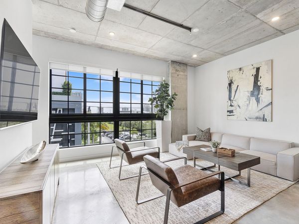401 NW 1ST Avenue, Unit 404, Fort Lauderdale, FL 33301