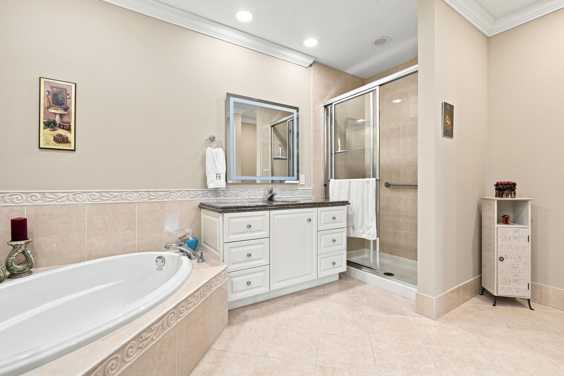 21 Harbour Isle Drive W, Unit 302, Fort Pierce, FL 34949 Photo
