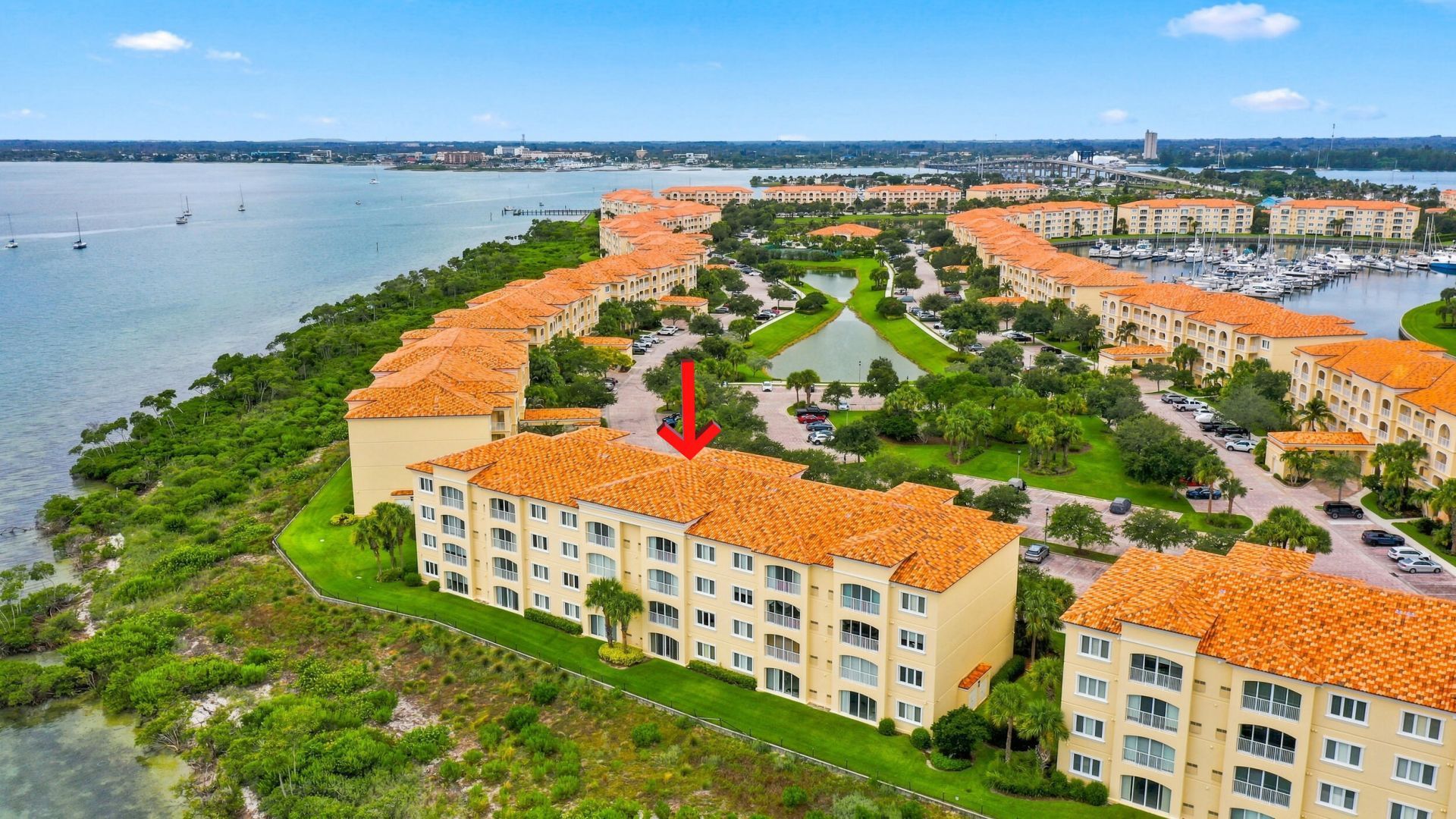 21 Harbour Isle Drive W, Unit 302, Fort Pierce, FL 34949 Photo