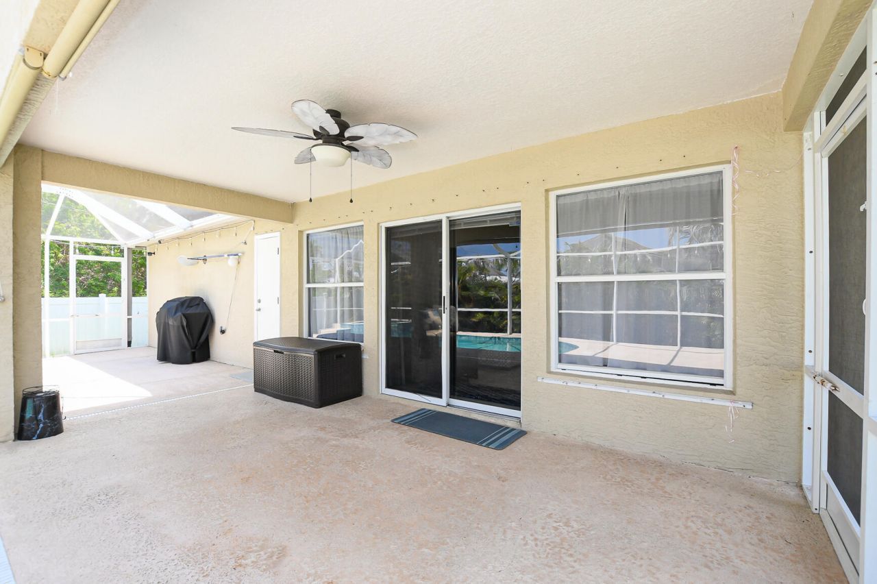 2133 SW Larchmont Lane, Port Saint Lucie, FL 34984 Photo