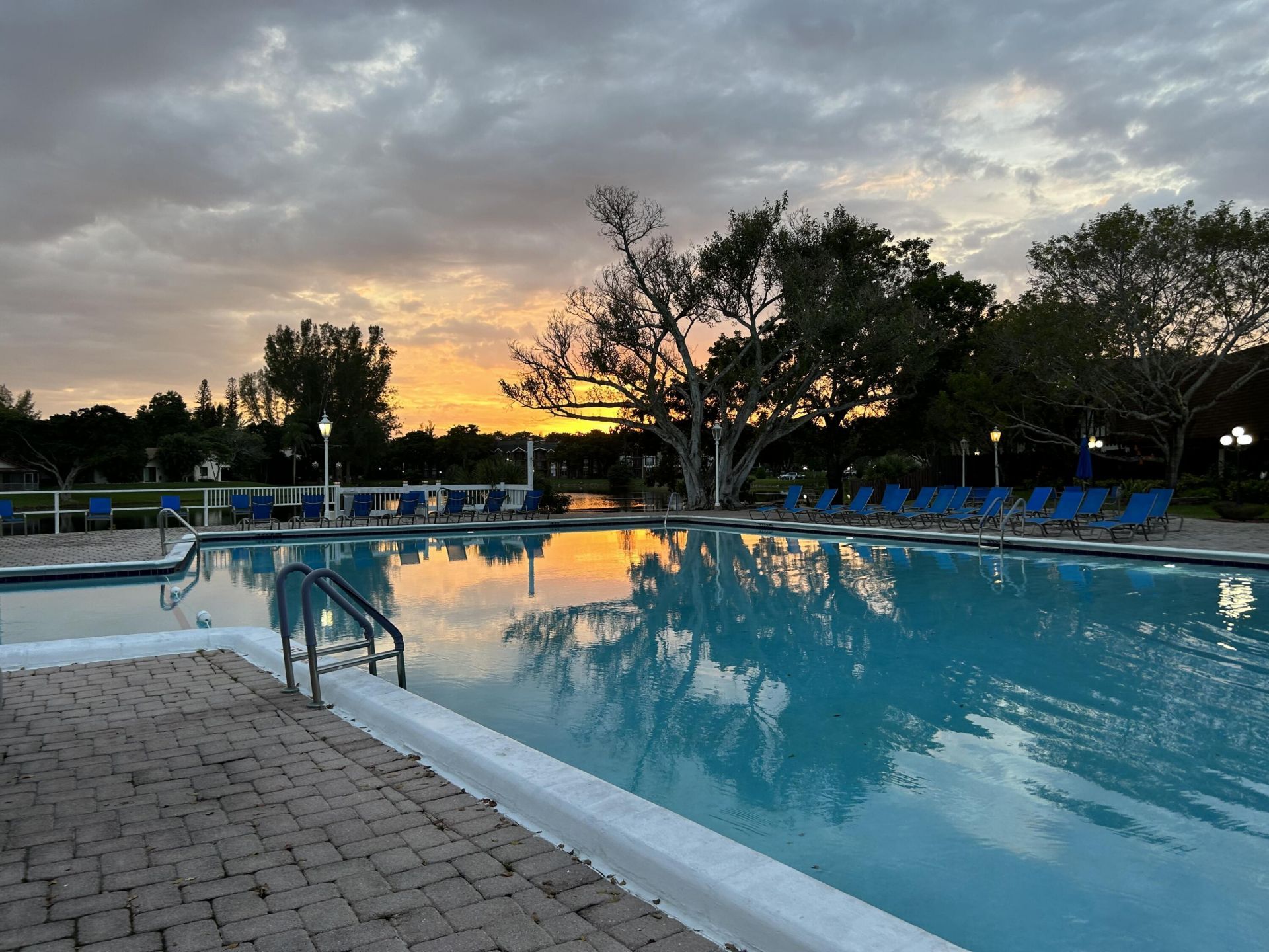 3740 Inverrary Drive, Unit 1E, Lauderhill, FL 33319 Photo