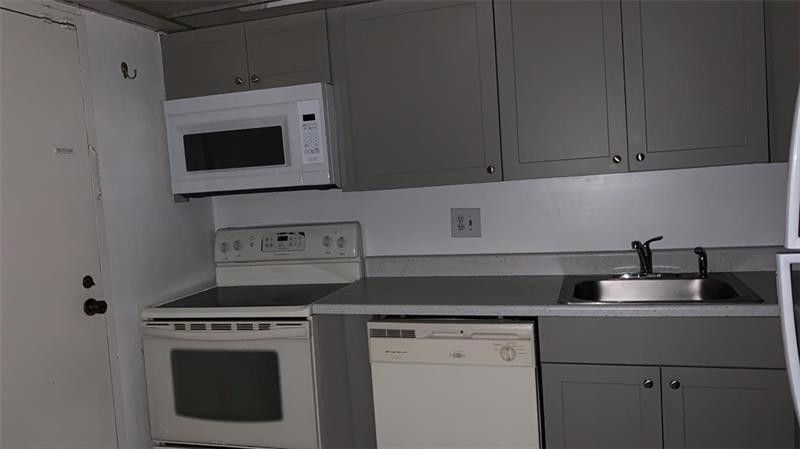 3740 Inverrary Drive, Unit 1E, Lauderhill, FL 33319 Photo