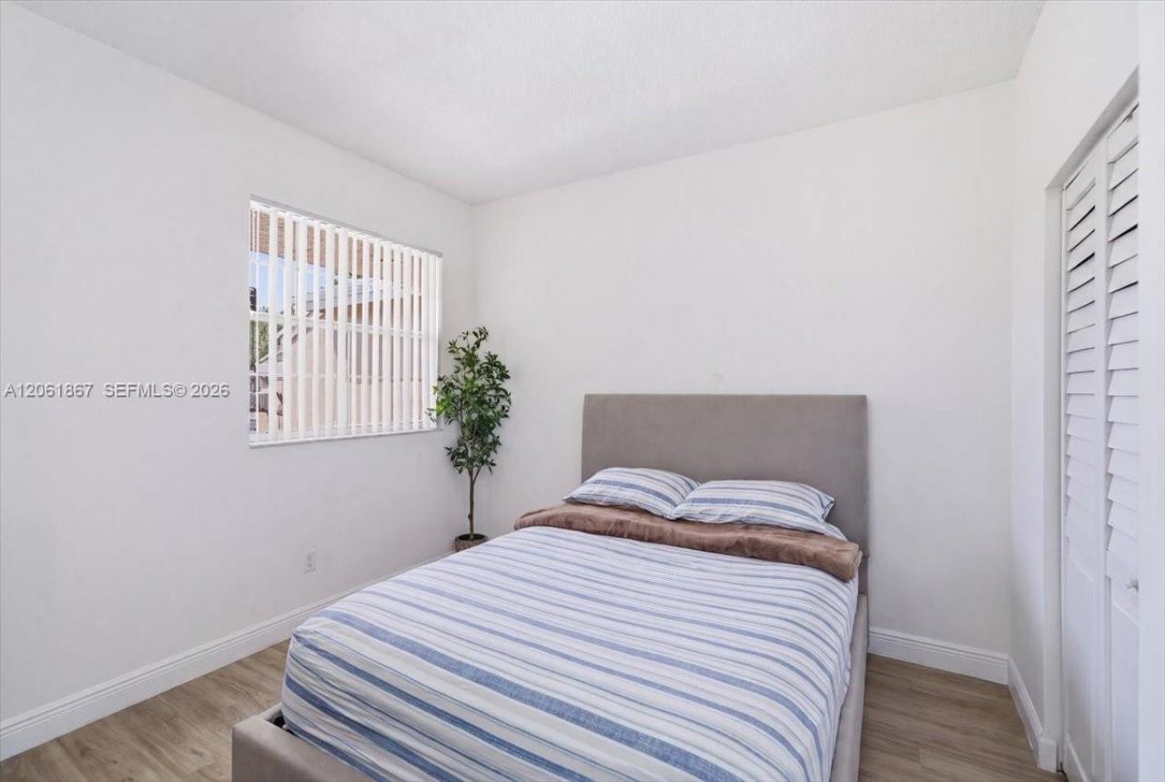 2121 NW 96th Ter, Unit 14D, Pembroke Pines, FL 33024 Photo