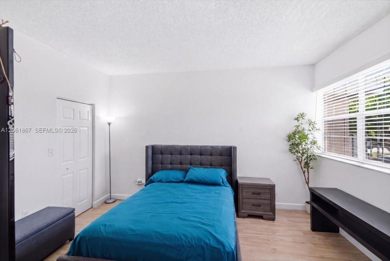 2121 NW 96th Ter, Unit 14D, Pembroke Pines, FL 33024 Photo