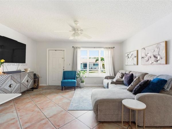 4916 NW 55th Ct , Tamarac, FL 33319