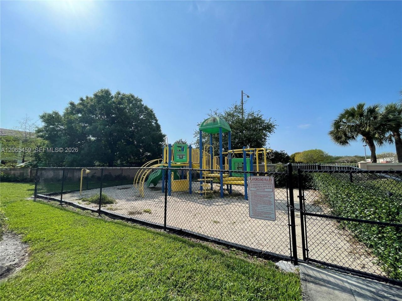 5025 Wiles Rd, Unit 303, Coconut Creek, FL 33073 Photo