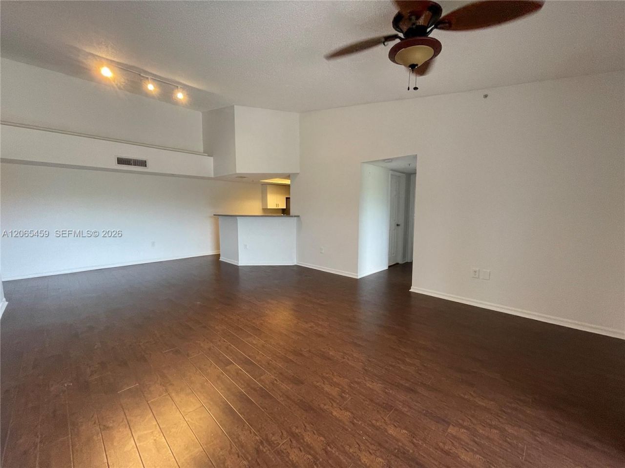 5025 Wiles Rd, Unit 303, Coconut Creek, FL 33073 Photo