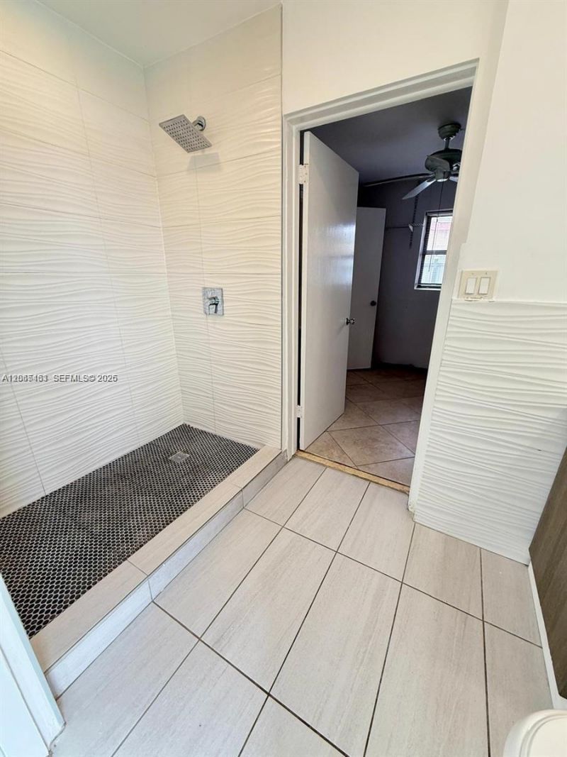 2240 N 57th Way, Hollywood, FL 33021 Photo