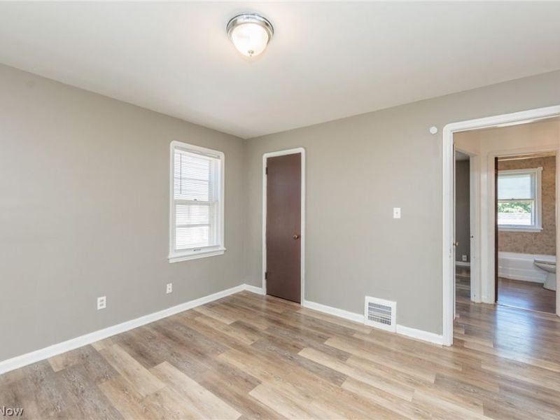 5239 E 115th Street, Garfield Heights, OH 44125 Photo 15