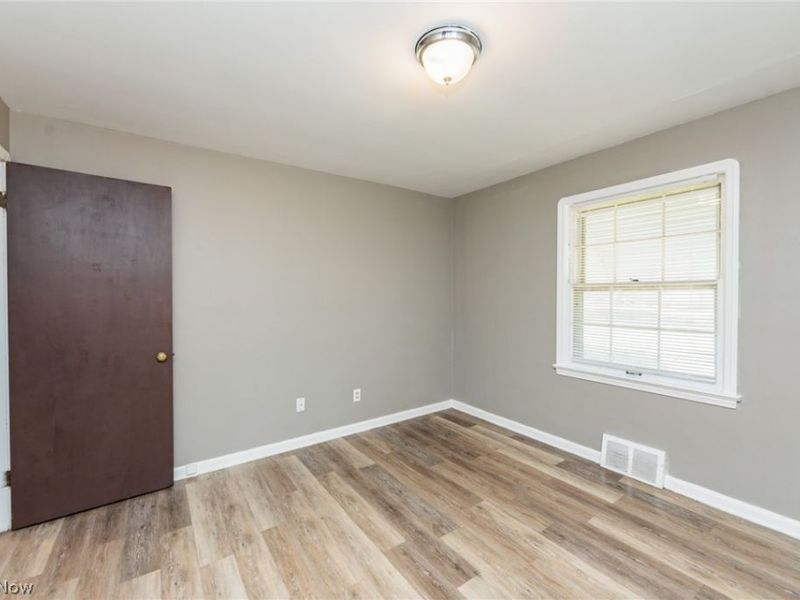 5239 E 115th Street, Garfield Heights, OH 44125 Photo 16