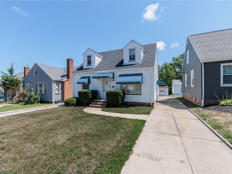 5239 E 115th Street, Garfield Heights, OH 44125 Photo 2