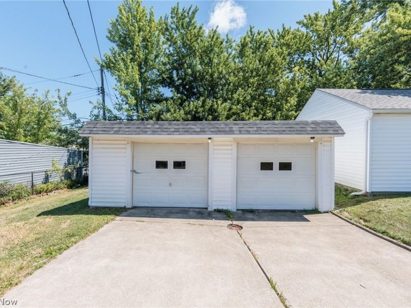5239 E 115th Street, Garfield Heights, OH 44125 Photo 4