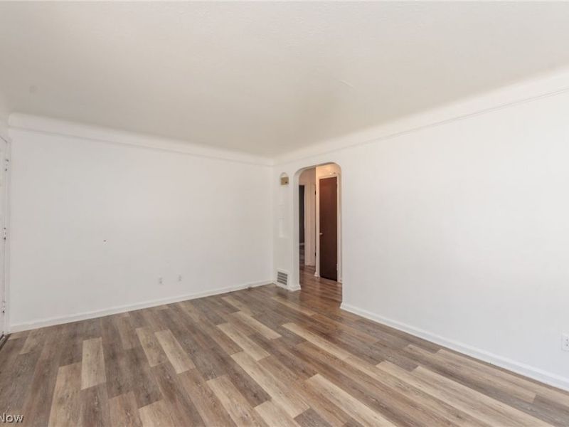 5239 E 115th Street, Garfield Heights, OH 44125 Photo 9
